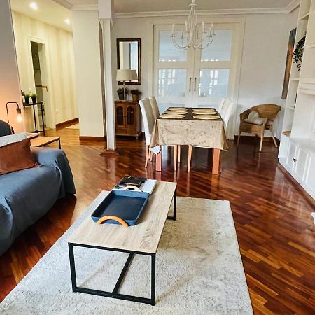 Atico Al Lado Del Ayuntamiento Apartman Oviedo Kültér fotó