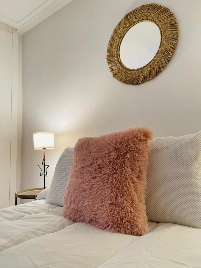 Atico Al Lado Del Ayuntamiento Apartman Oviedo Kültér fotó