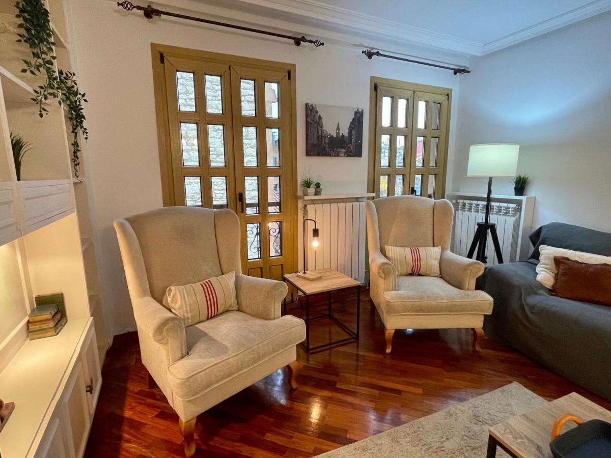 Atico Al Lado Del Ayuntamiento Apartman Oviedo Kültér fotó