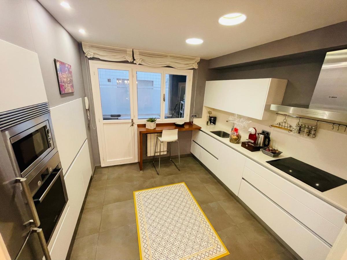Atico Al Lado Del Ayuntamiento Apartman Oviedo Kültér fotó