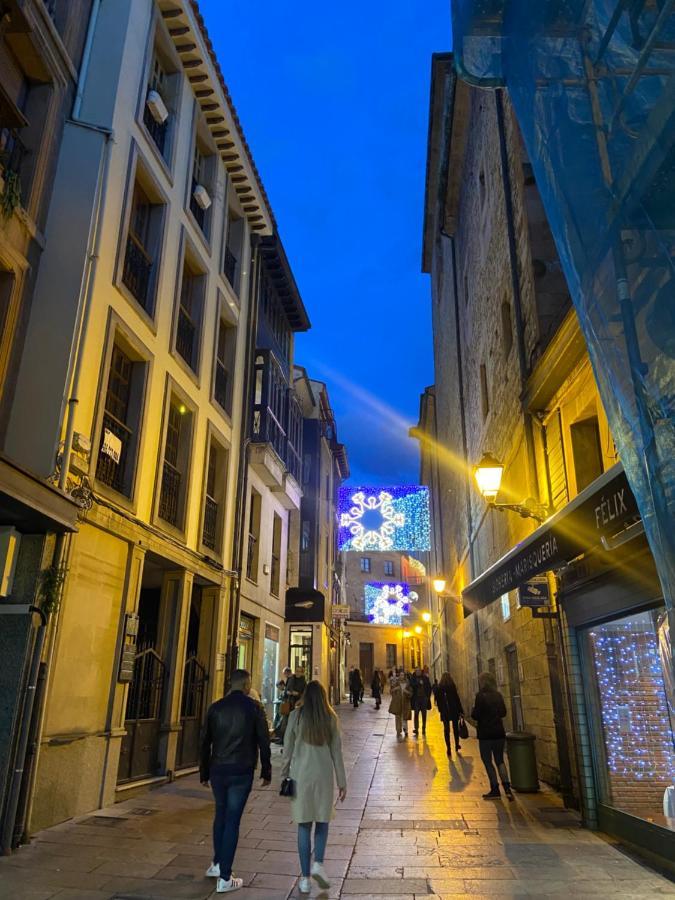 Atico Al Lado Del Ayuntamiento Apartman Oviedo Kültér fotó