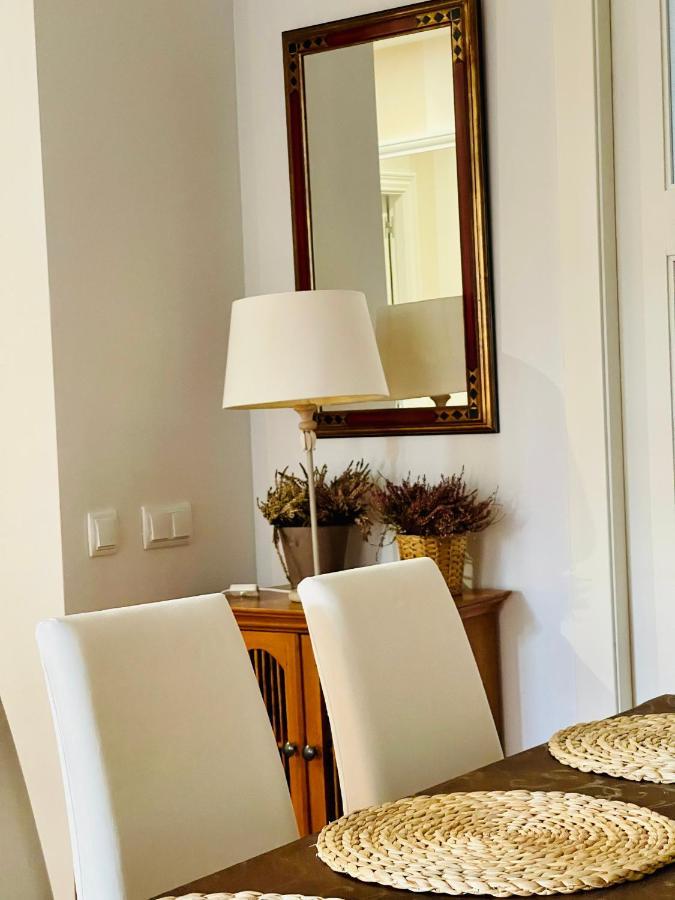 Atico Al Lado Del Ayuntamiento Apartman Oviedo Kültér fotó