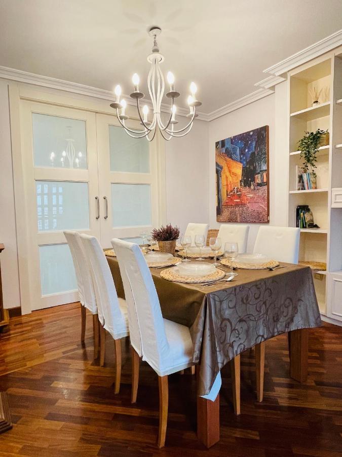 Atico Al Lado Del Ayuntamiento Apartman Oviedo Kültér fotó