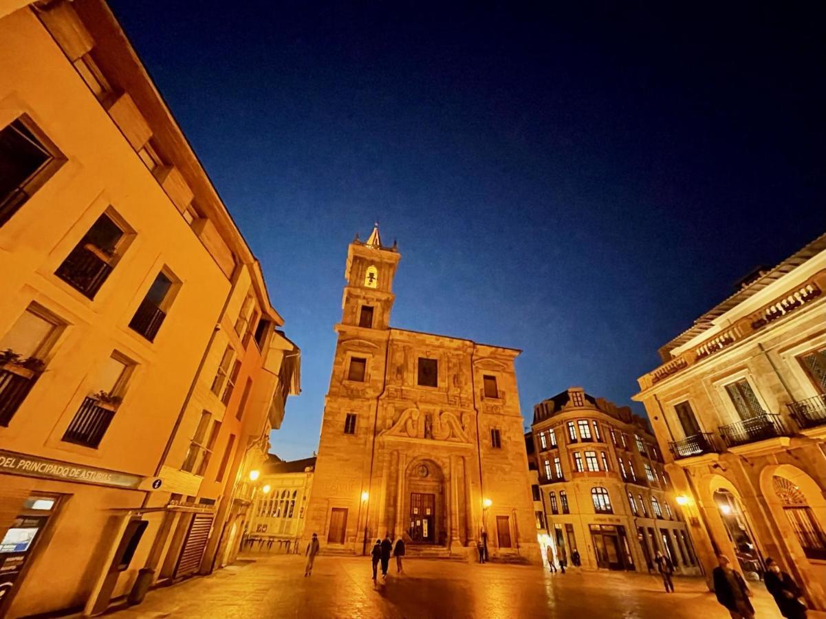 Atico Al Lado Del Ayuntamiento Apartman Oviedo Kültér fotó